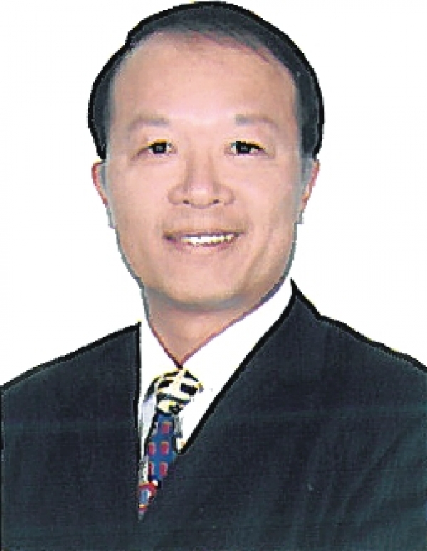 游啟恭